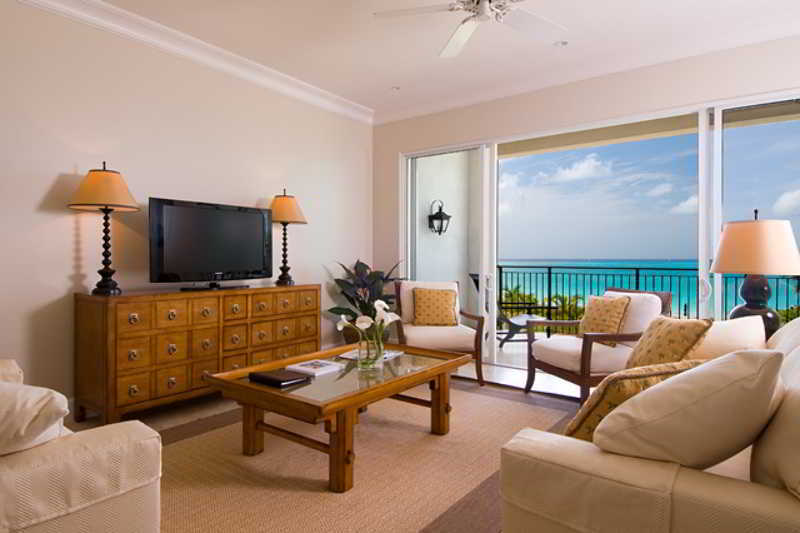 Hotel The Regent Grand à Grace Bay Extérieur photo